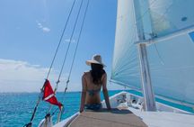 Ambergris Caye Sunset Sail Tour on the 40' Sirena Azul Sailboat