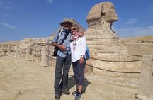 Best Full-Day Tour to Giza Pyramids Egyptian Museum and Bazaar