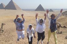 Best Full-Day Tour to Giza Pyramids Egyptian Museum and Bazaar