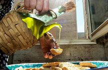 Small Group Market tour and Dining Experience at a Cesarina's home in Pavia