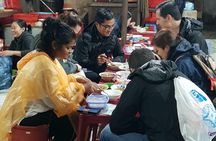 Hue Street Food walking Tour: the most popular & typical dishes 