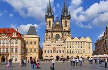 Private 4-hour Walking Tour of Prague with official tour guide