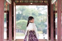 Private Palace Photo Shoot in Seoul with a Photographer