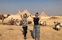 Hurghada Cairo Private Day Trip with Giza Pyramids, Sphinx, and Sakkara