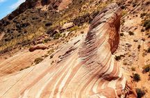 Valley of Fire Guided Hiking Tour From Las Vegas