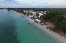 Negril's 7 miles Beach and Rick's Café