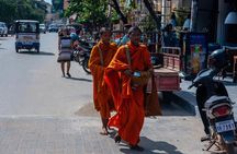 Highlights & Hidden Gems With Locals: Best of Siem Reap Private Tour