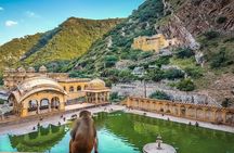 Four days Golden Triangle Luxury Tour with Dinner to Agra and Jaipur from Delhi