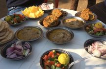 Authentic Breakfast with locals and tour to Giza pyramids and sphinx