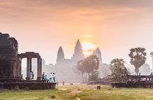 Angkor Wat Small-Group Sunrise Tour from Siem Reap