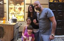 Small Group Rome Night Tour for Kids & Families w Gelato Pizza & Must-see Sites