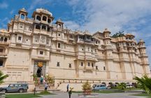 Exclusive 1-day Udaipur Tour with High End SUV Car.