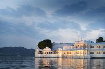 Exclusive 1-day Udaipur Tour with High End SUV Car.
