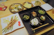 Private Japanese Cooking Class in Hiroshima with Machiko's Family