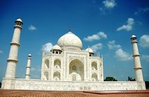 (ALL INCLUSIVE) Private Same Day Taj Mahal Tour from Delhi by Car