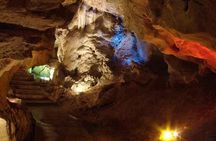Lake Yojoa Adventure: Waterfalls, Caves & Chocolate Experience
