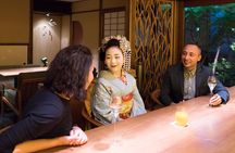 Private Bar time with an authentic Maiko 