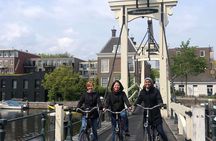 Private Amsterdam Bike Tour with a local guide (also for families)