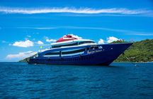 Phi Phi Island Tour by Royal Jet Cruiser with Lunch & Pickup
