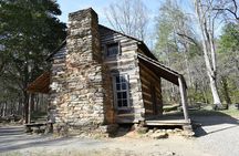 Cades Cove Sightseeing Bus Tour from Pigeon Forge