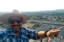 Private Tour: Teotihuacan & Xochimilco in one day