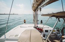 Sunset Sailing in Barcelona with Cocktails & Tapas
