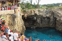 Seven Mile Beach and Rick’s Cafe Private Tour 