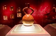 Larco Museum Complete Guided Tour with Transfers (Small Group)