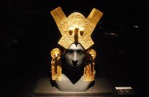 Larco Museum Complete Guided Tour with Transfers (Small Group)