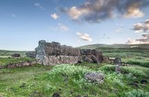 Private Tour: 2 Half Days & 1 Full Day Easter Island Essentials