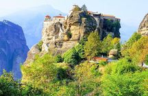 Unforgettable Delphi and Meteora PrivateTour All Inclusive