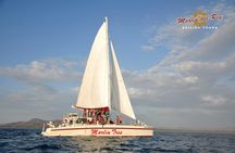 Private Catamaran Tour on Marlin del Rey