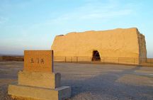 3-Day Silk Road Trip to Dunhuang, Mogao Caves, Crescent Lake, Yumenguan Pass
