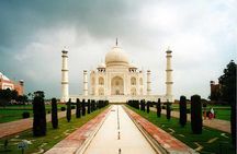 Luxurious Agra City Tour By Car