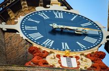 Fun Discovery Walk in Delft: Secret Alleys & Blue Ceramics