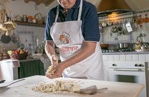 Share your Pasta Love: Small group Pasta and Tiramisu class in San Gemini