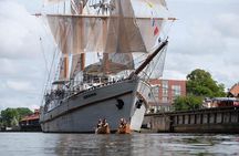 Cedar canoe tour in Klaipeda - ideal for Cruise Ship travelers.