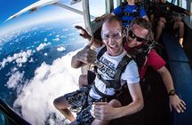 Cairns: Tandem Skydive Experience over Reef & Rainforest