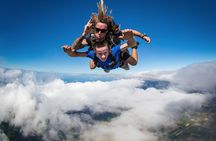 Cairns: Tandem Skydive Experience over Reef & Rainforest
