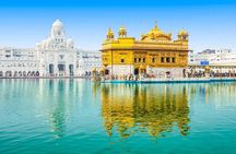 Golden Temple & Wagah Border in Amritsar with Punjabi Lunch