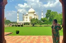 Taj Mahal Private Guided Tour from Delhi with Tickets + Food
