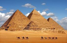 Cairo top tours to pyramids , Egyptian museum and Khan El khalili bazar