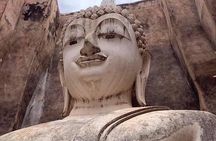 Full Day Cycling tour to Sukhothai Historical Park 