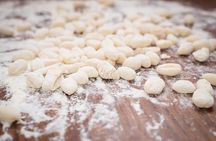 Cesarine: Private Pasta Class at Local's Home in Messina