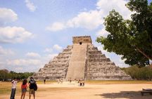 Chichén Itzá Tour with Cenote Xunáan, Valladolid & Lunch 