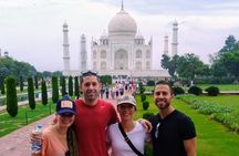 Same day trip from Delhi to Agra 
