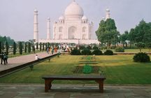 Taj Mahal Sunrise and Agra Overnight Tour from Hyderabad 