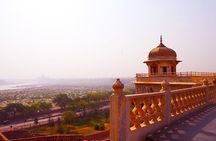 Taj Mahal Sunrise and Agra overnight Tour from Kochi with Flights