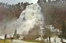 PRIVATE GUIDED TOUR: Norway's Highlights – Viking Special, 11-12 hours – WINTER