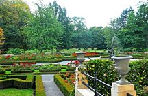 Skip-the-Line Wilanow Palace and Gardens Private Guided Tour